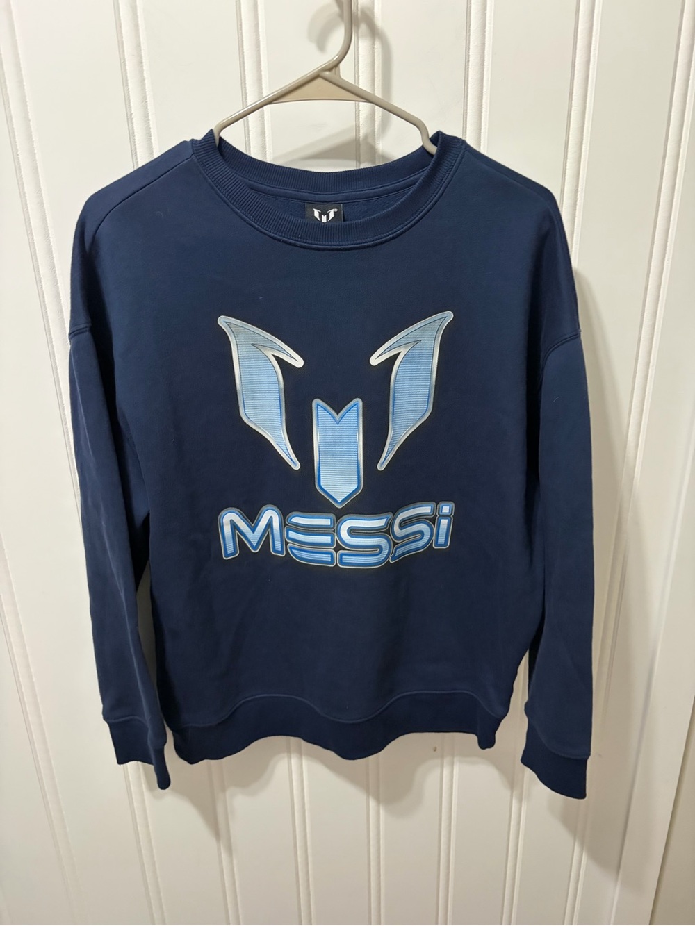 Messi Collection Youth Boys XL Crewneck Sweatshirt Navy Blue (Fits Women's S/M)